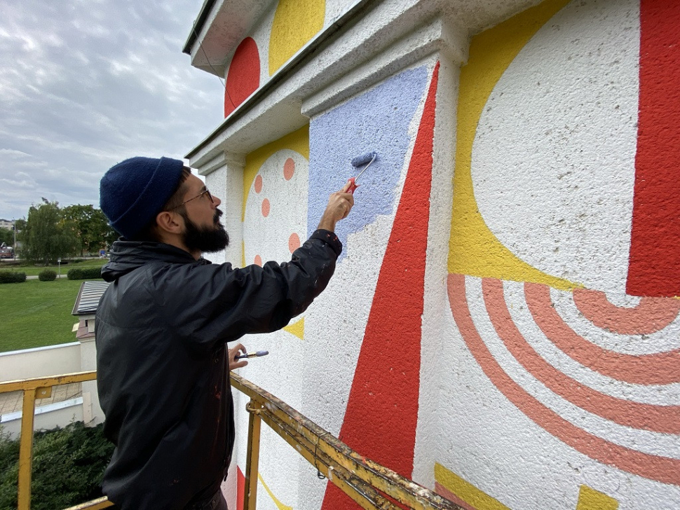 Prostějovská hvězdárna slaví, zdobí ji obří mural