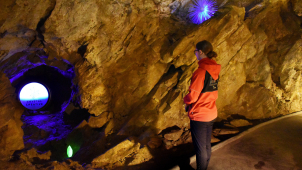 Prohlídku Zbrašovských aragonitových jeskyní doplňuje výstava