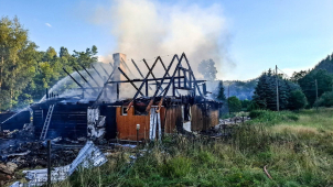 Hasiči měli napilno. Za jediný den likvidovali v kraji devět požárů