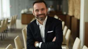 Hoteliér Tomáš Rousek: Mrzí mě, že olomoucké náměstí málo žije