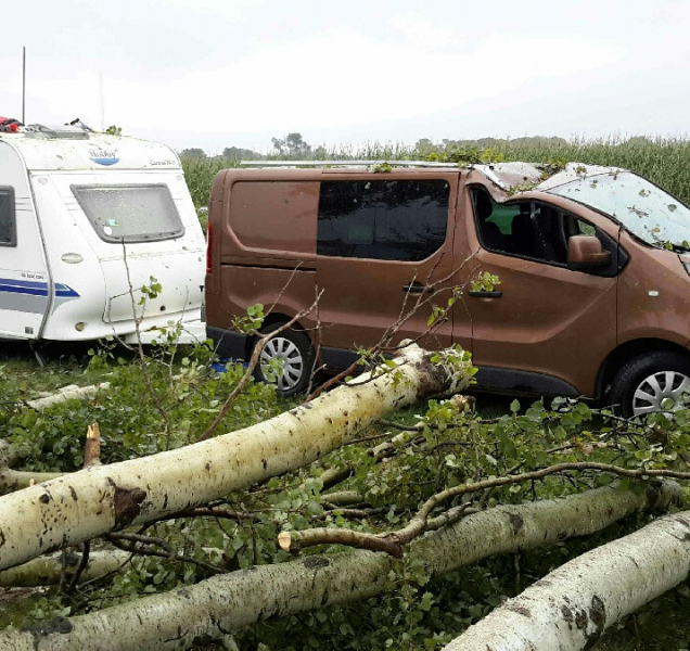Silné bouřky v regionu: vytopené sklepy, bahno, dopravní nehody