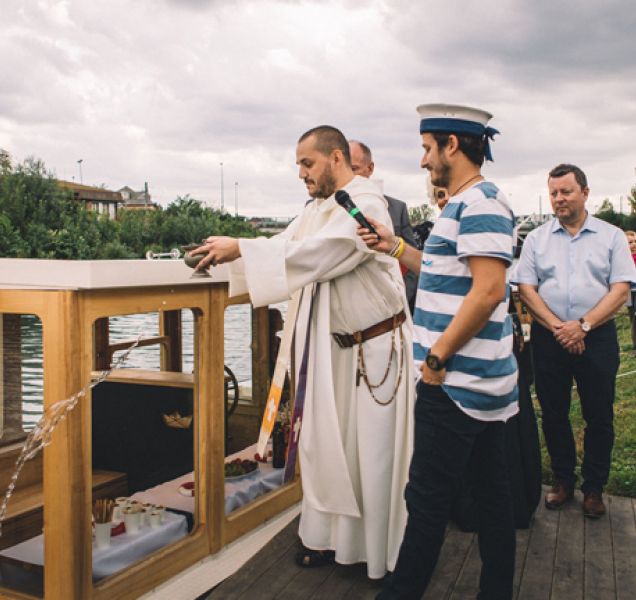 Festival Řeka má duši i letos přilákal stovky diváků. Ti přišli i na slavnostní křest nové lodi