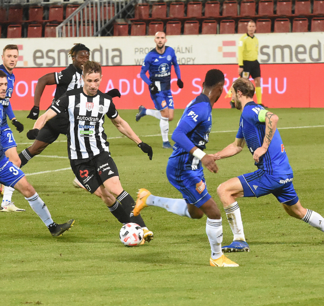 Sigma na Baníku vedla, nakonec se dělily body