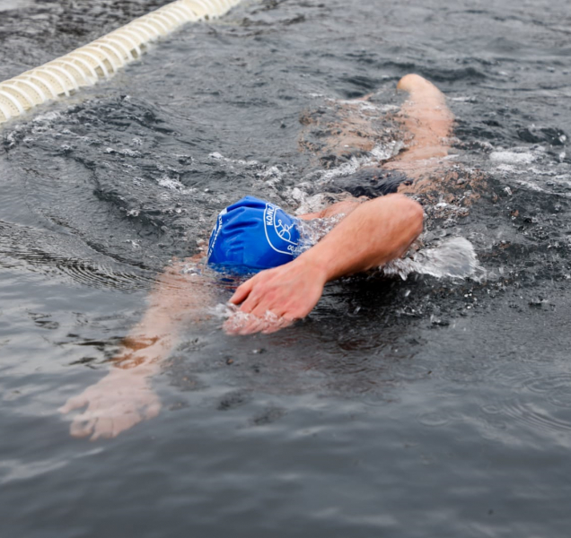 Velitel hasičů uspěl na mistrovství světa v zimním plavání.