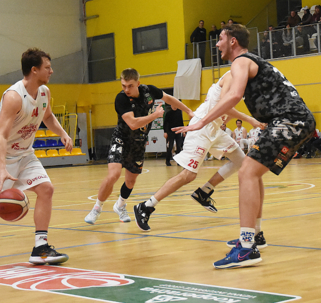 BK REDSTONE chce razítko na záchranu