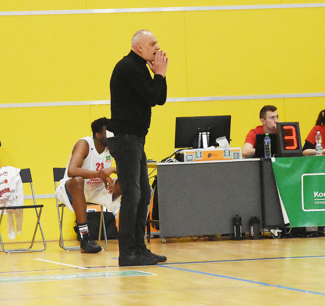 Bujan skončil v BK REDSTONE, klub hledá trenéra