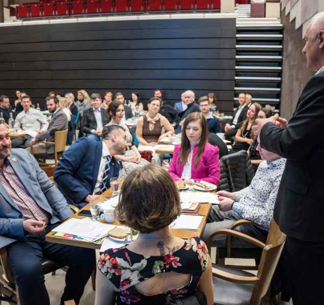 Při SuperSnídani vybrali 150 tisíc korun na pomoc malému Adámkovi