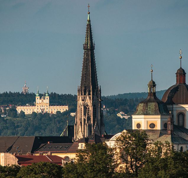 Muzikály, historický průvod, jarmark a vyhlídky z nejvyšších věží