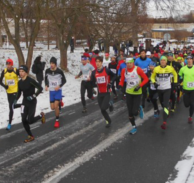 Na Kosíři se běželo po sněhu. Křivohlávek a Hořčičková si vítězství pohlídali