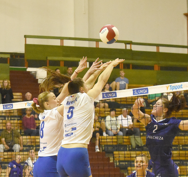 Volejbalistky VK Šantovka nestačily na Šelmy
