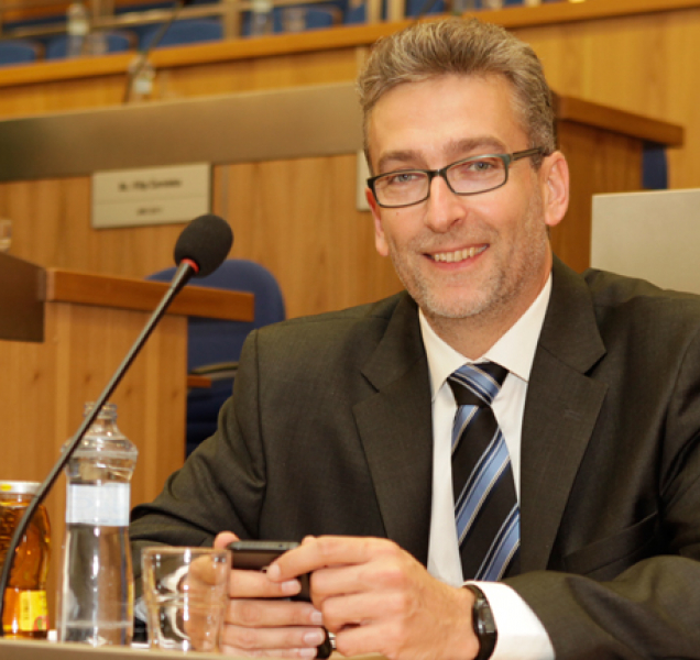 Primátor Miroslav Žbánek: O zvýšení počtu kamer v parcích se neuvažuje. Sázíme na četnější kontroly policistů v terénu.