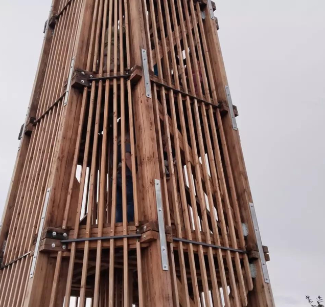 Jedna rozhledna otevřela, druhá půjde k zemi