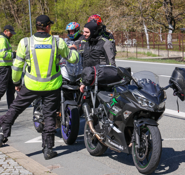 Nový mobilní hlukoměr pomůže zklidnit dopravu v Jeseníkách