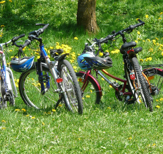 Svá zaparkovaná a zamčená kola už nenašli