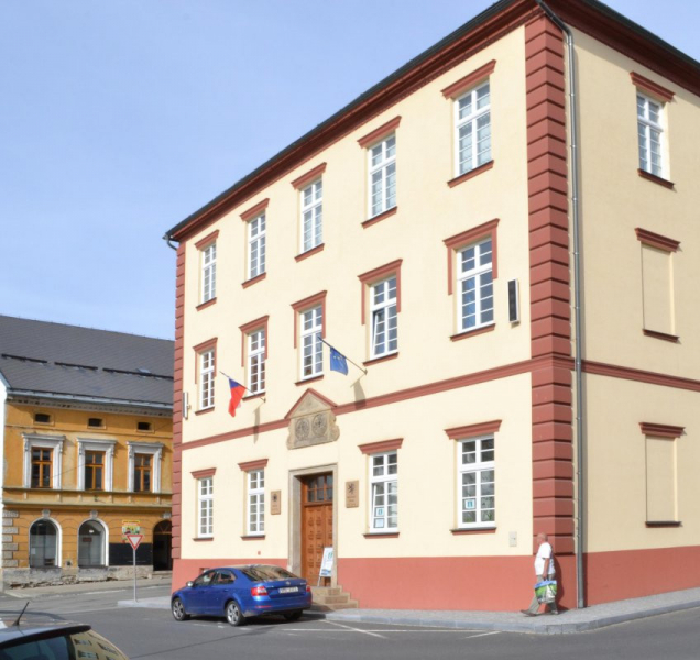 Kraj přispěje Štítům na zubařský rentgen