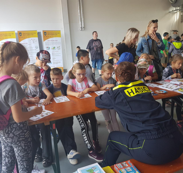 Hasiči na stanicích přivítali davy návštěvníků