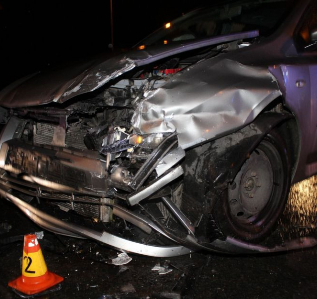 Mezi Pražskou a Erenburgovou v Olomouci bourala dvě auta