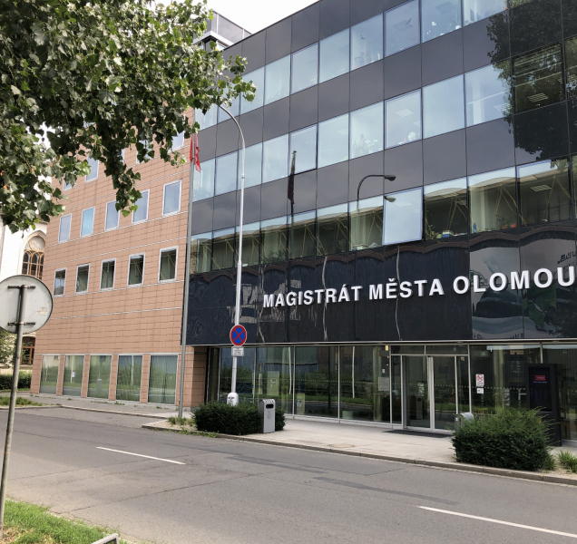 Olomouc hledá finance na boj s koronavirem