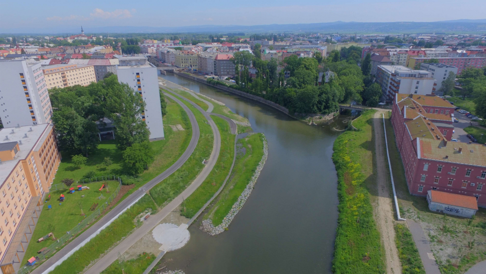 Dokončená část olomouckého nábřeží začala sloužit lidem