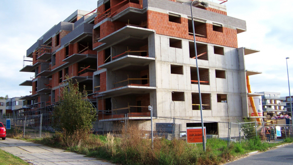 Na Olomoucku bylo loni postaveno nejméně bytů za posledních deset let, trend je ale pozitivní