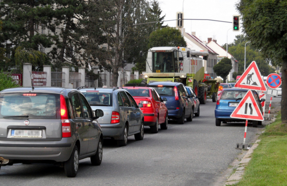 Olomouc čekají další dopravní uzavírky, řidiči musí být trpěliví
