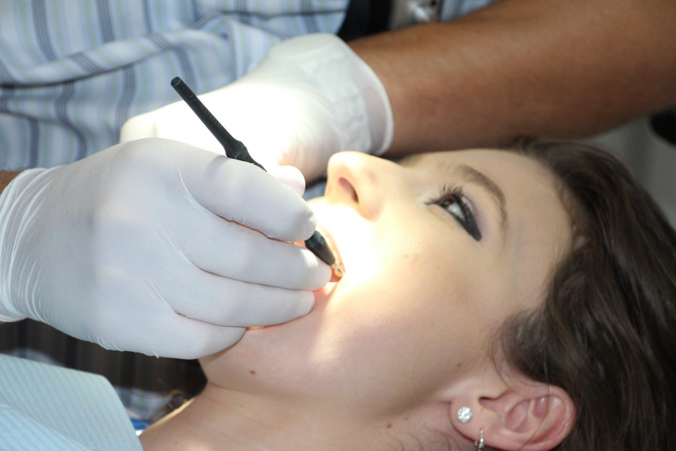 Provoz zubní pohotovosti ve fakultní nemocnici omezí rekonstrukce