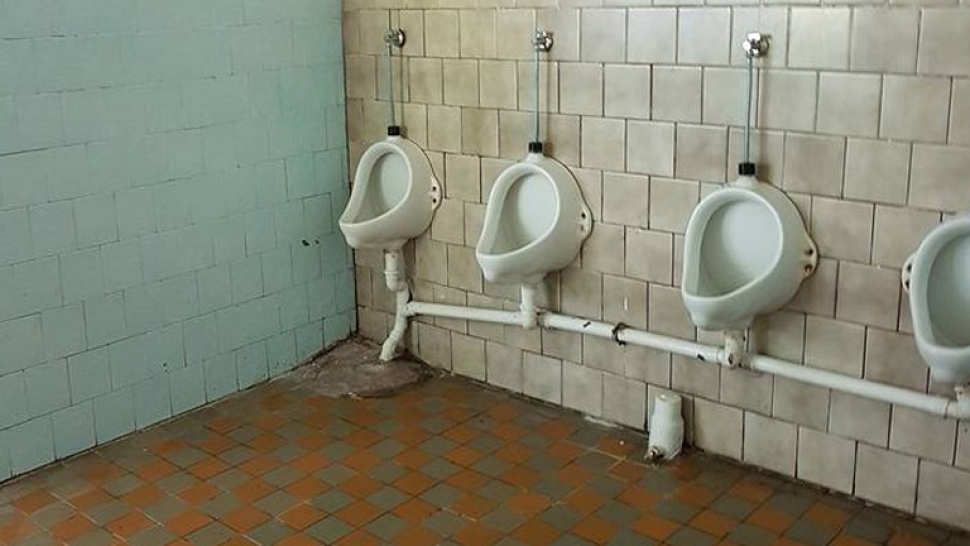 Magistrát města Olomouce prověřuje možnost umístění mobilních WC na Svatý Kopeček a Legionářskou ulici