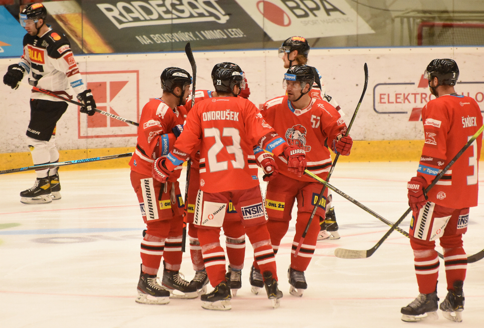 Hokejisté HC Olomouc doma zvítězili nad Spartou