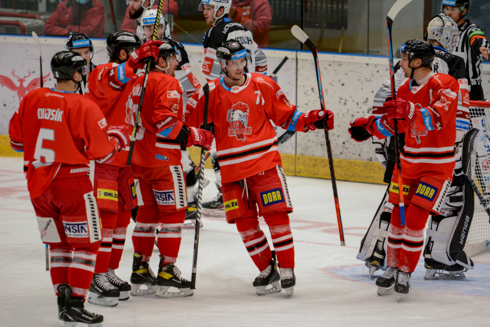 Hokejisté HC Olomouc doma přetlačili Vítkovice