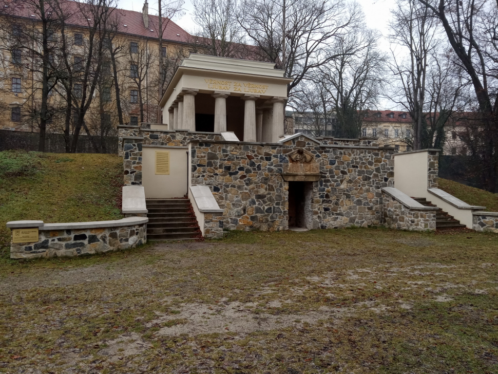 Historie olomouckých staveb: Jihoslovanské mauzoleum