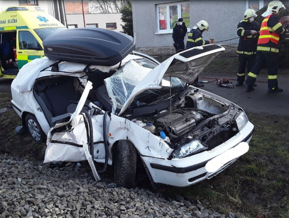Tragická nehoda u Olomouce: Řidič srážku nepřežil