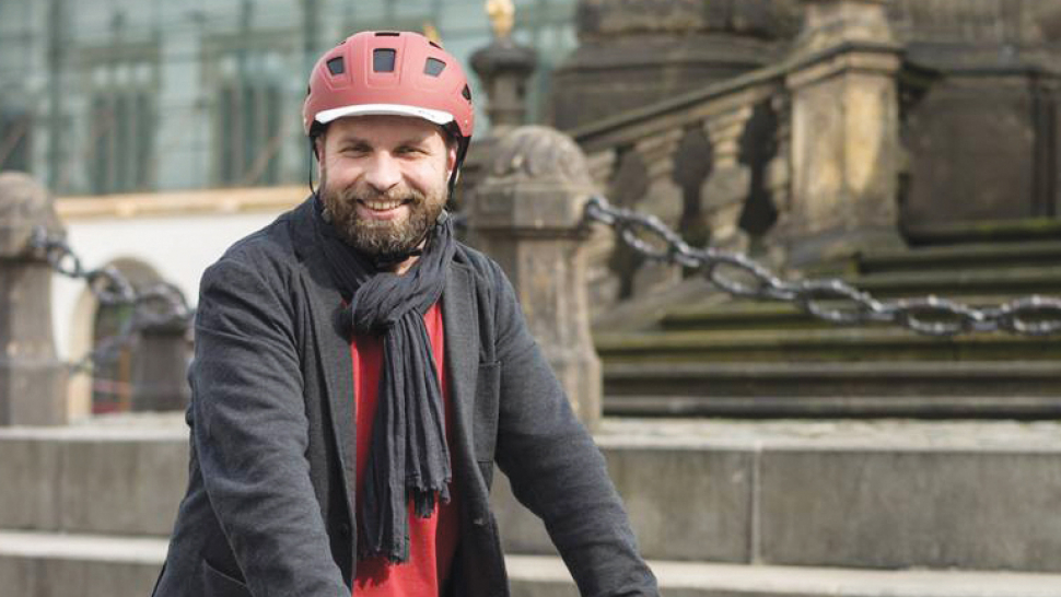 Architekt Daněk o dopravě ve městech: Cyklista nemá airbag!