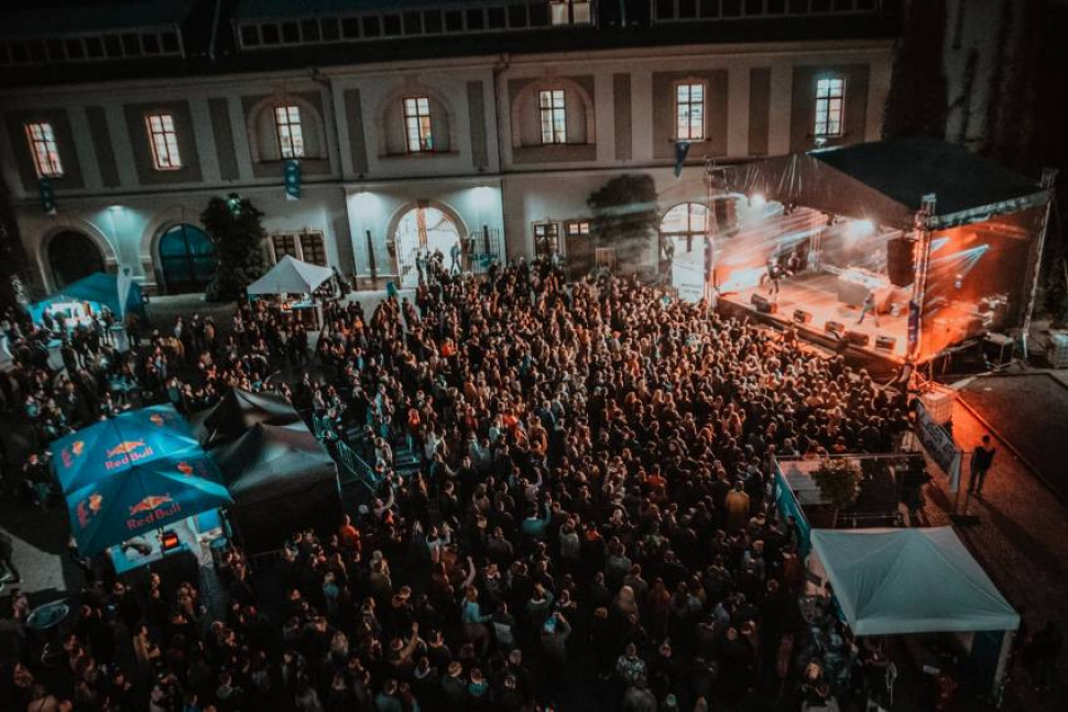 MEET UP v Olomouci vítá studenty! Čekají na ně koncerty i kvíz