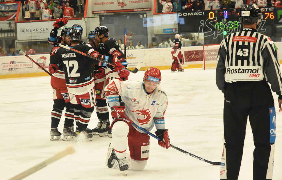 Hokejisté HC Olomouc podlehli o gól Třinci