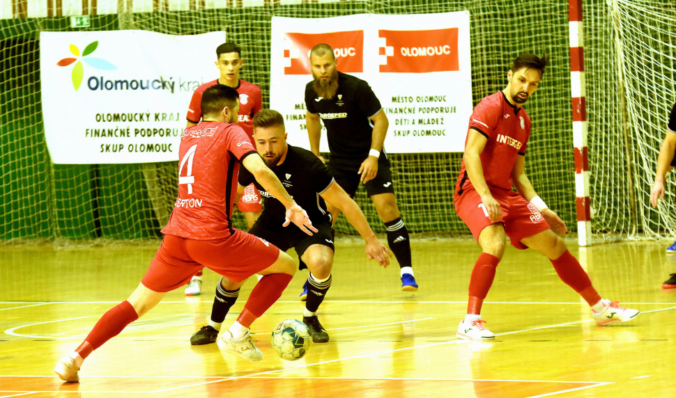 Futsalisté SK UP bojovali s Chrudimí statečně