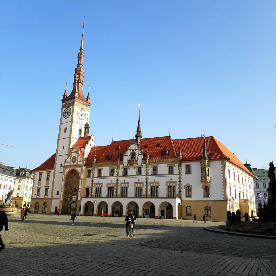 Olomoucká radnice se zbarví do oranžova