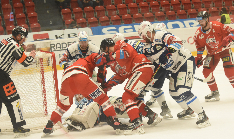 Hokejisté HC Olomouc prohráli doma s Kometou