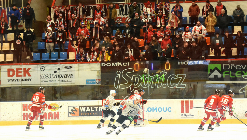 Hokejisté HC Olomouc porazili Vary po nájezdech