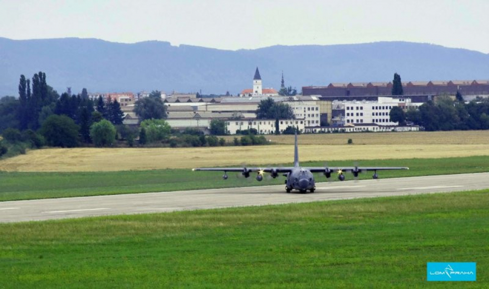 Letiště v Přerově. Základna NATO, nebo polygon pro drony?