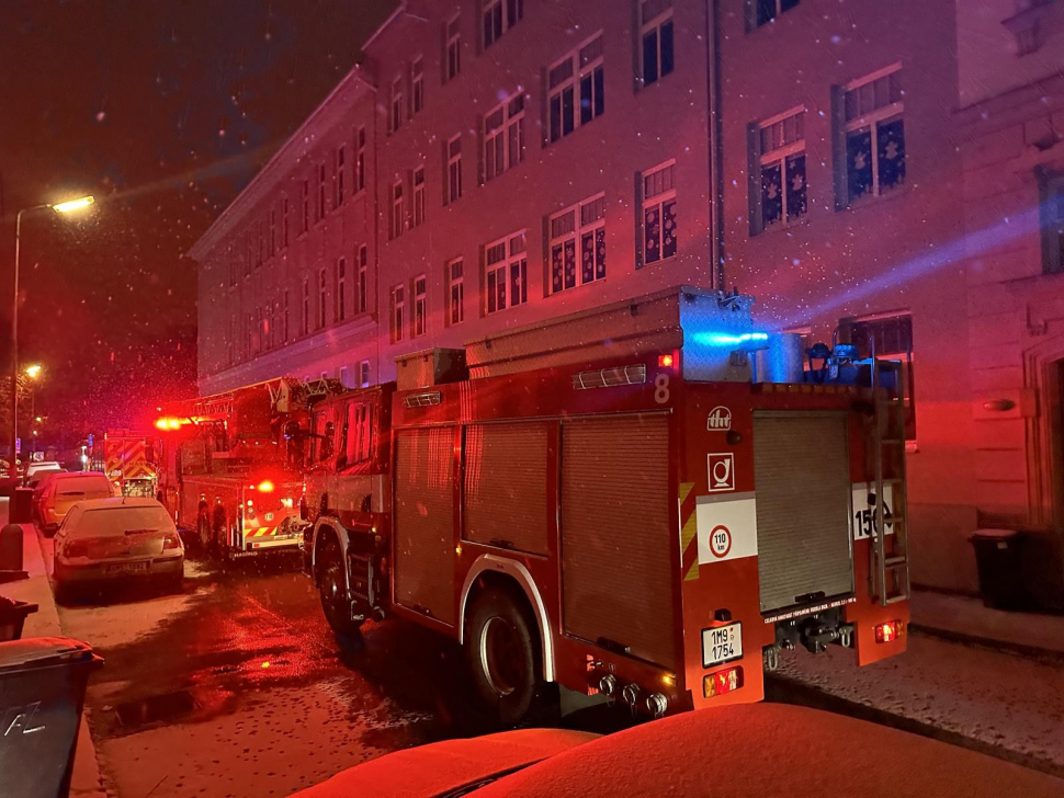 Nový týden otevřeli olomoučtí hasiči požárem na Vančurové