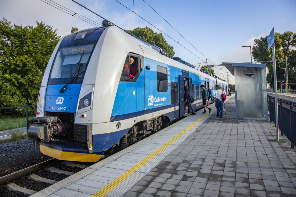 Na nové železnici z Olomouce do Šumperku kolabuje doprava