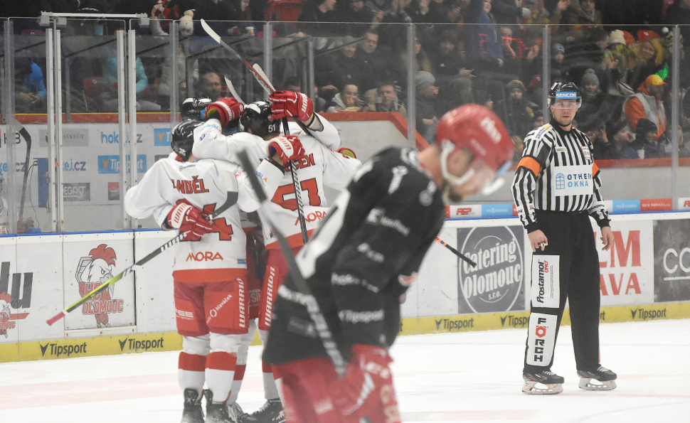 Hokejisté HC Olomouc padli těsně s Třincem