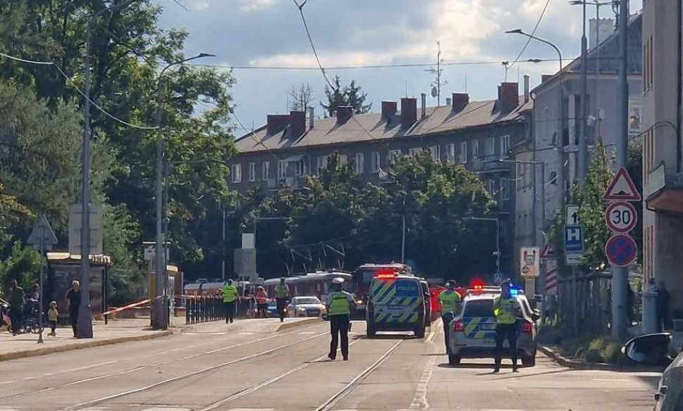 Řidič tramvaje čelí obvinění, že zavinil smrt stařenky