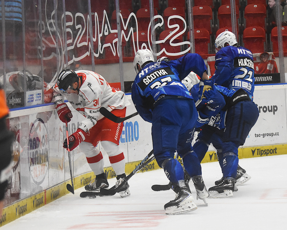 Hokejisté HC Olomouc padli v Liberci a na dno tabulky
