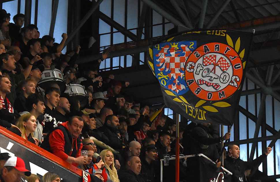 Hokejisté HC Olomouc získali na Spartě bod