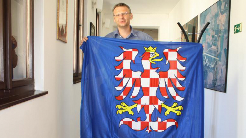 Moravská vlajka bude poprvé vlát na přerovské radnici