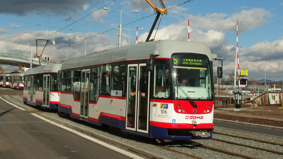 Základní jízdné v Olomouci zdraží, za roční kupón lidé ušetří