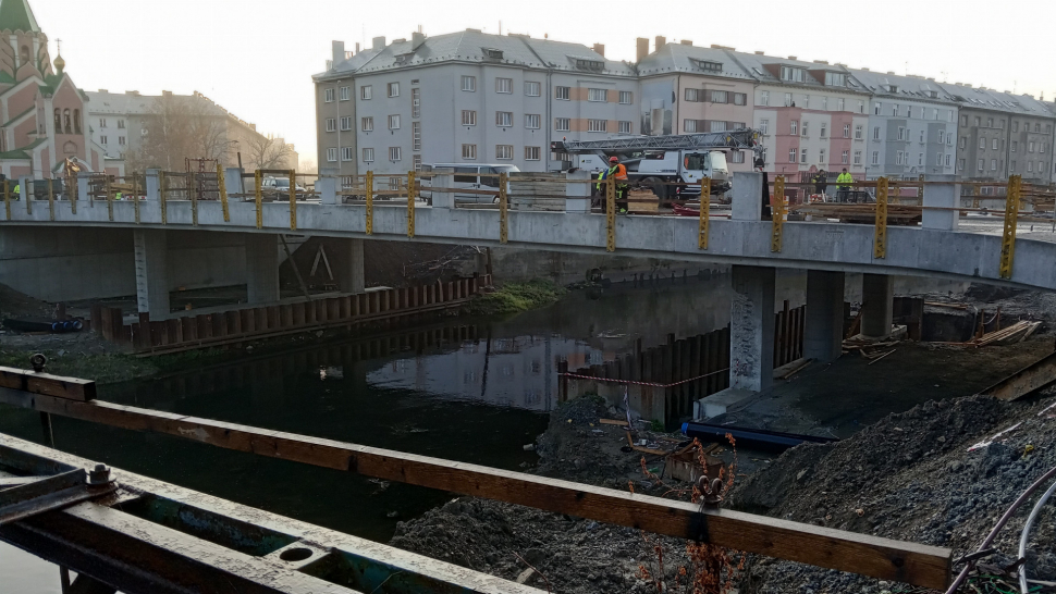 Most v Komenského půjde 18. prosince do zkušebního provozu
