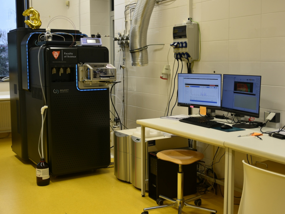Přírodovědecká fakulta koupila špičkový hmotnostní spektrometr