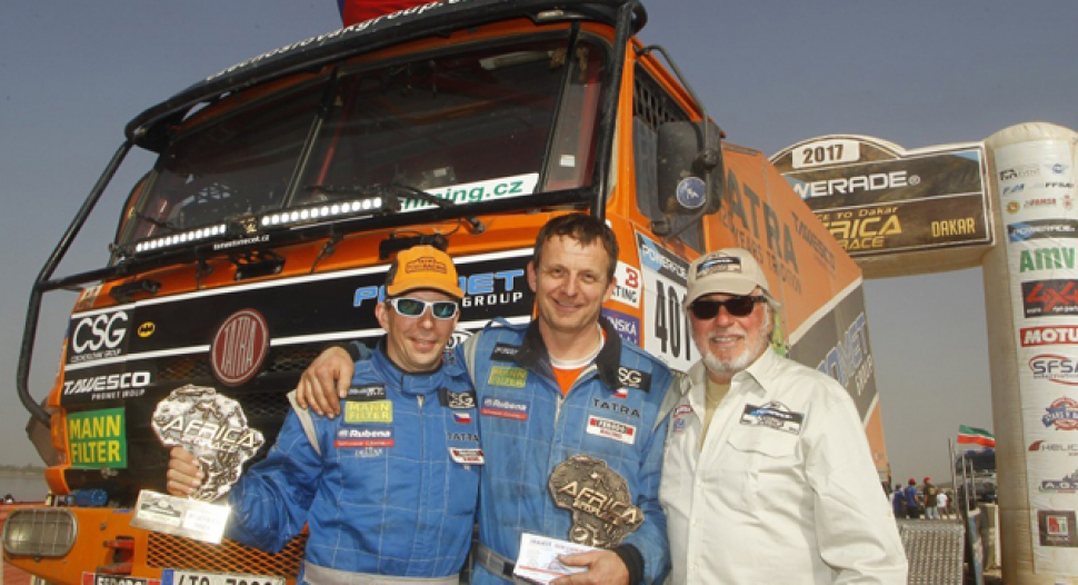 Tomeček bere v Dakaru třetí místo mezi kamiony